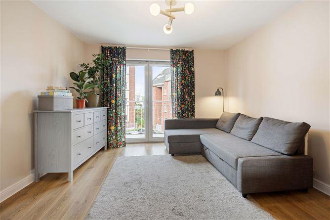29 Cluain Shee, Aiken's Village, Sandyford, Dublin 18, D18RV06, historical listing image 2
