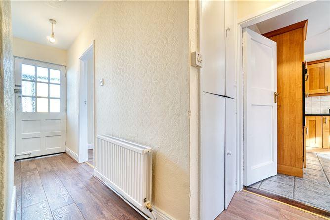 517 Pearse Villas, Sallynoggin, County Dublin, historical listing image 4