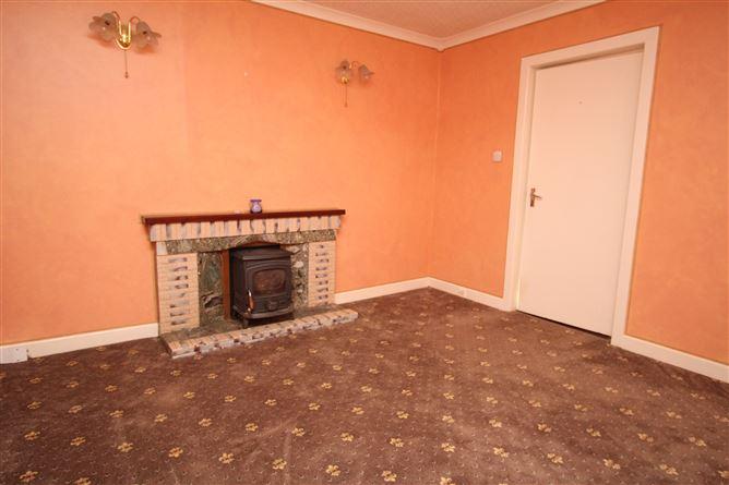 No.22 The Demesne, Longford, Longford, historical listing image 4