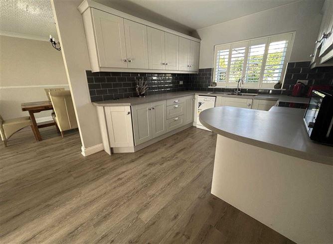8 Victoria Court, Lahinch Road, Ennis, Co. Clare, V95T8X2, historical listing image 2
