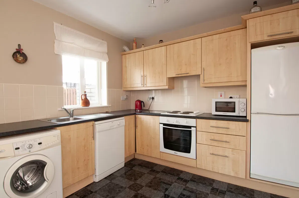 18 Riverchapel Crescent, Riverchapel, Co. Wexford, historical listing image 5