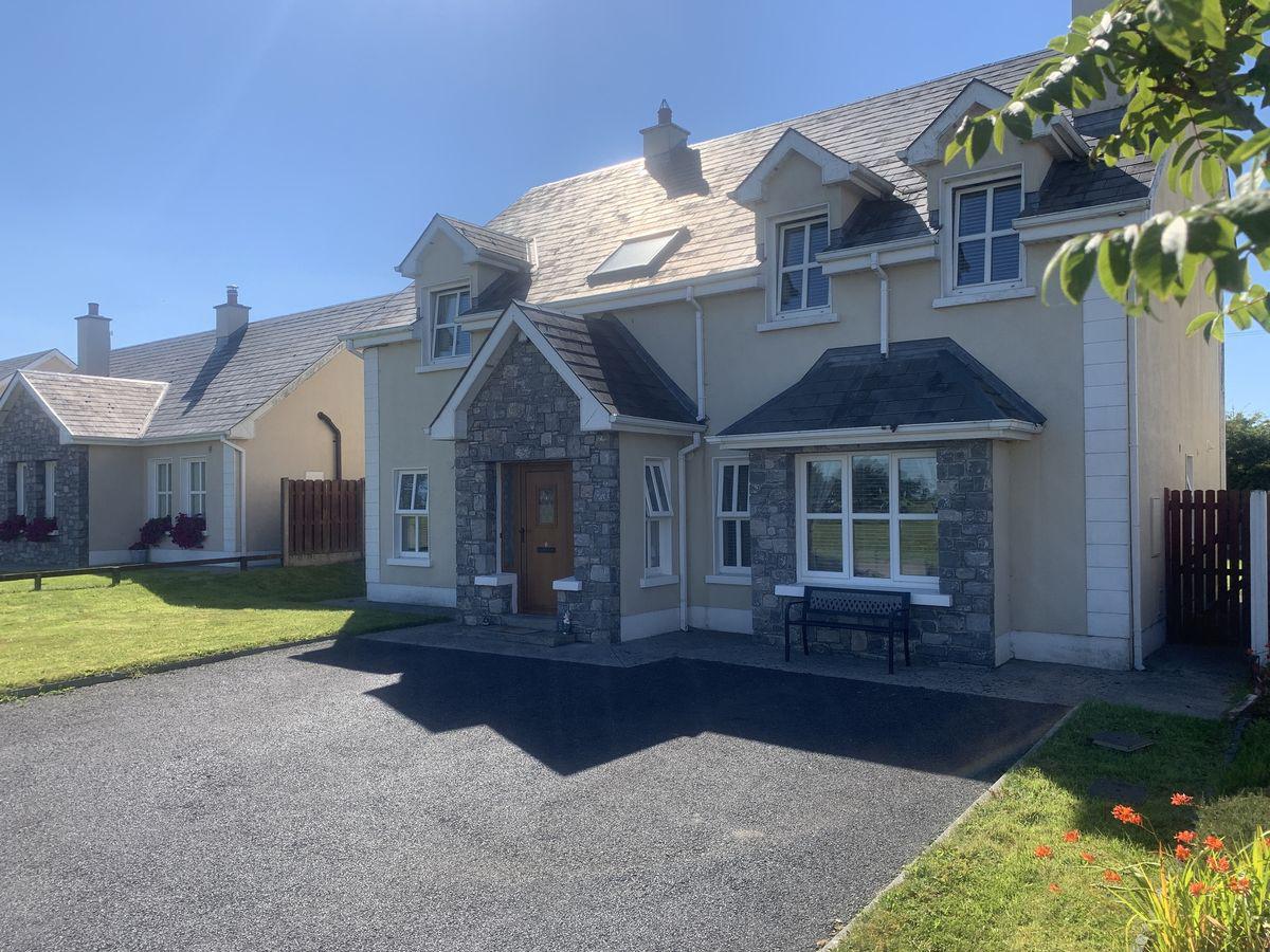 3 Pairc An Tobair, Caltra, Ballinasloe, Co. Galway, historical listing image 2