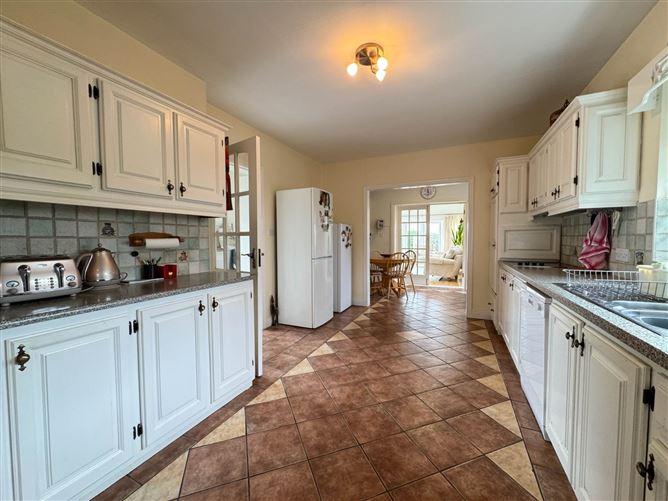 Sunshine Cottage, Lissava, Co. Tipperary, historical listing image 3