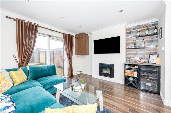 31, Holywell Square, Co. Dublin, historical listing image 3