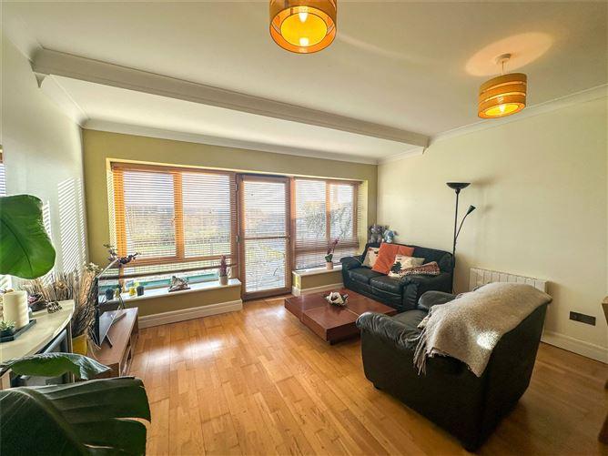 63 drisin, ballymoneen rd, knocknacarra, historical listing image 3