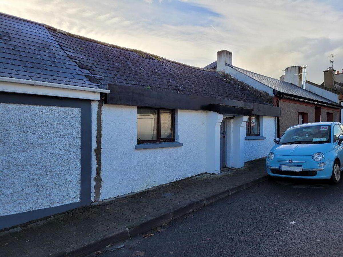 82 New Street, Lismore, Co. Waterford, P51HX96, historical listing image 1