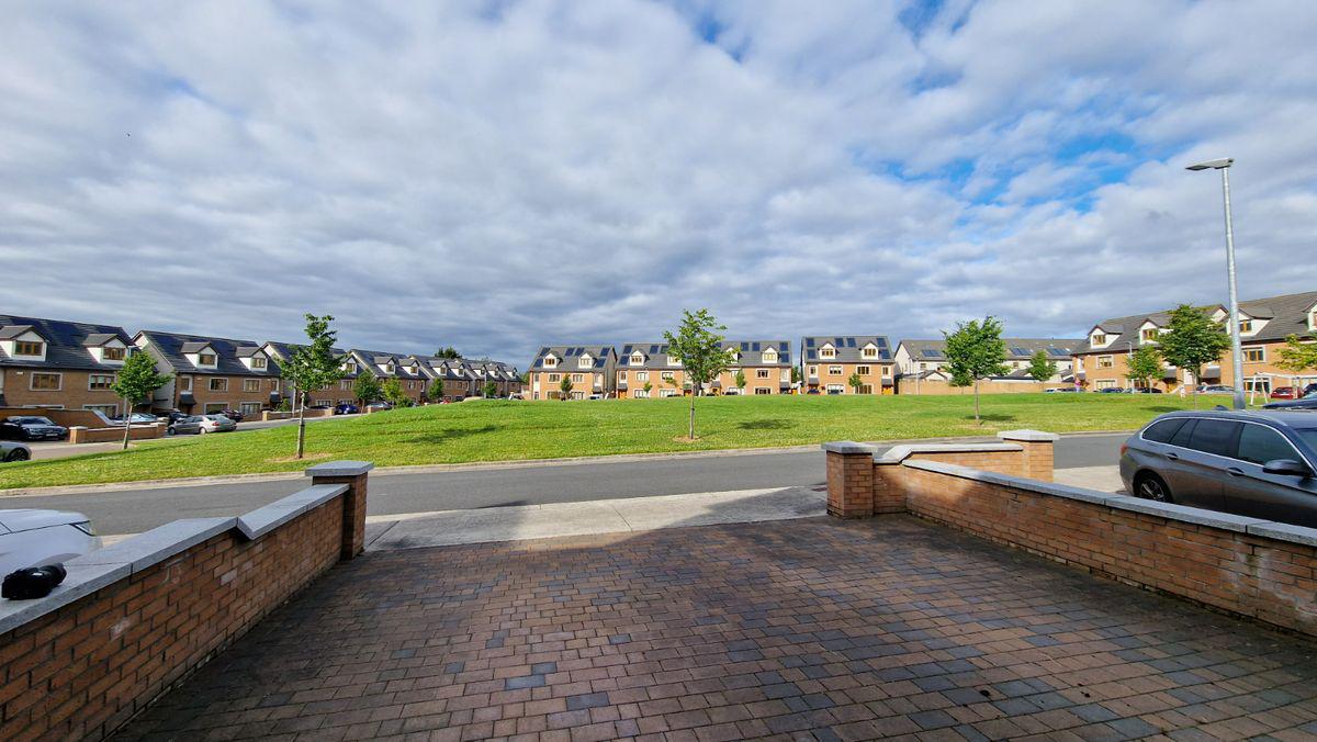 5 Broadfireld Green, Rathcoole, Co. Dublin, historical listing image 2