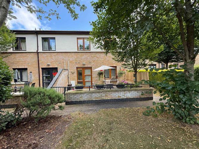 38 Park Glen, Grangerath, Drogheda, Meath, historical listing image 2