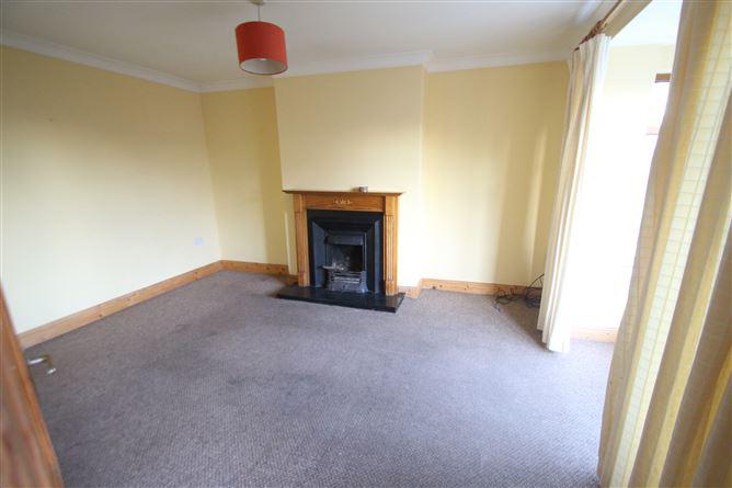 7 Oakdene, Heronswood, Carrigaline, Cork, historical listing image 4