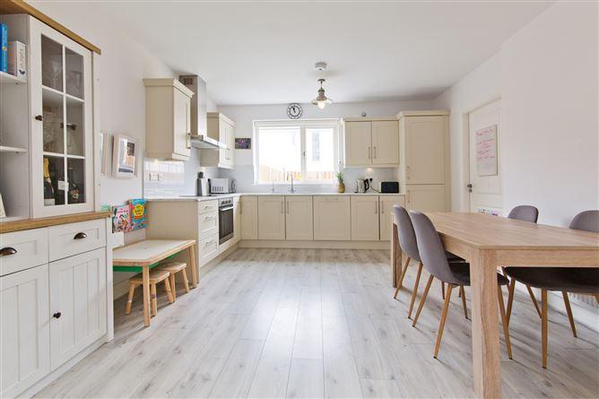 7 Rathborne Rise, Ashtown, Dublin 15, historical listing image 4