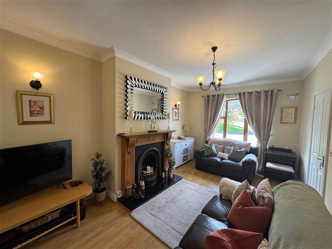 21 Bellingham Green, Castlebellingham, County Louth, historical listing image 4