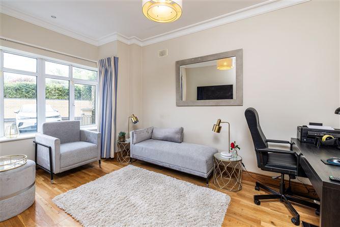 9 Dalton Mews, Malahide, County Dublin, historical listing image 3