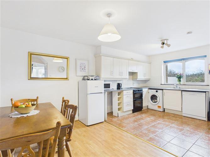 2C Moore Bay, Kilkee, Co. Clare, historical listing image 3