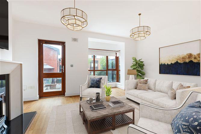 90, The Crescent, Dublin 18, historical listing image 3