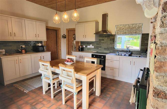 `CURRAGHDUFF FARM`, CURRADUFF, Oughterard, Co. Galway, H91R2Y7, historical listing image 4