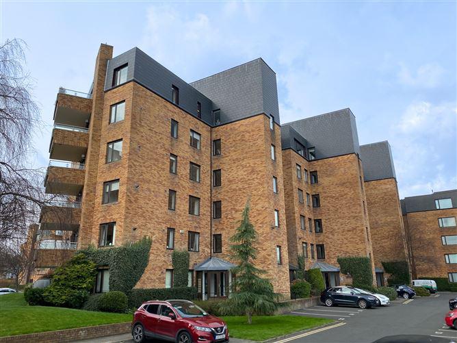130 Merrion Village, Merrion, Dublin 4, historical listing image 1