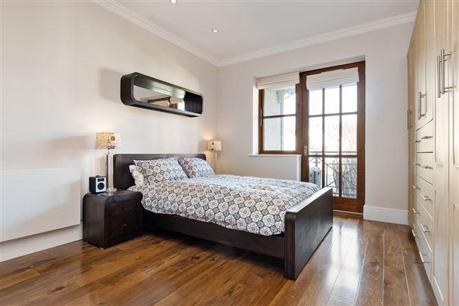 32 Cairnbrook Avenue, Glenamuck Road, Carrickmines, Dublin 18, historical listing image 6