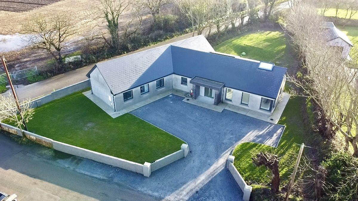 Commons West, Ardfert, Co. Kerry, V92E120, historical listing image 3