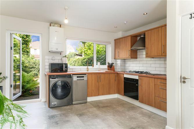 31 St Johns Close, Clondalkin, Dublin 22, historical listing image 4