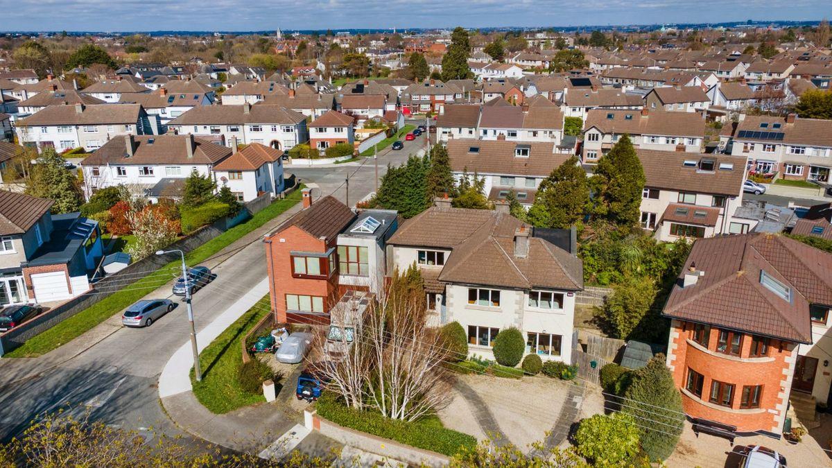 29 Landscape Crescent, Churchtown, Dublin 14, D14DT73, historical listing image 2