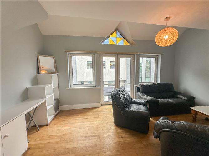 8 Commerce Court, Flood Street, Galway City, historical listing image 4