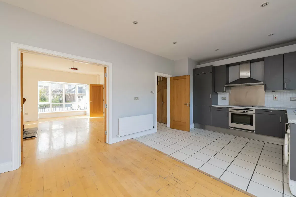 15 Carrickmines Chase, Carrickmines Wood, Carrickmines, Dublin 18, historical listing image 6