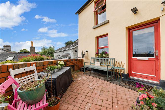 18 Upper Dargle Road, Bray, Co. Wicklow, historical listing image 1