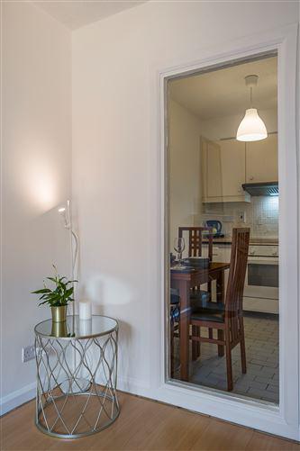 39 Crescent House , Clontarf, Dublin 3, historical listing image 5