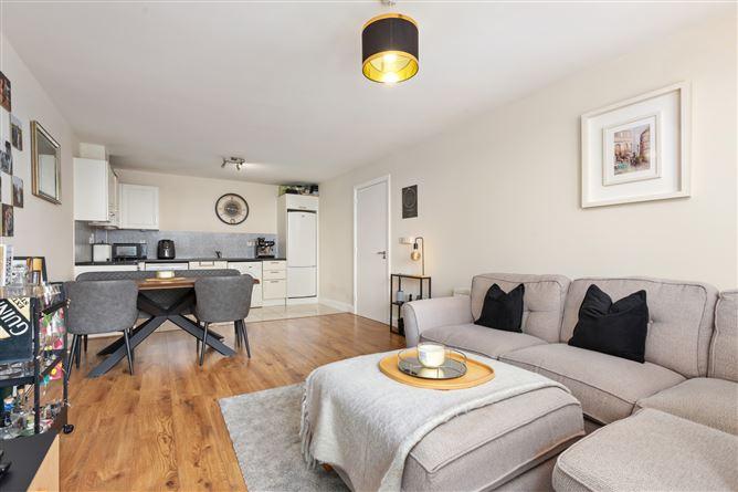 84 belarmine plaza, belarmine avenue, stepaside, historical listing image 3