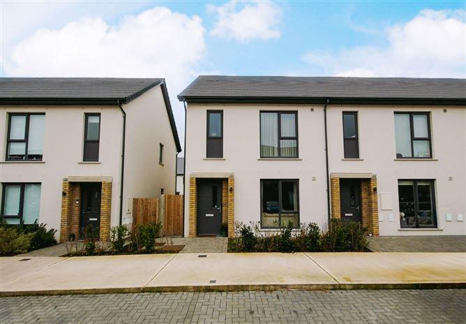 31 Parkleigh Crescent, Seven Mills, Clondalkin, Dublin 22, historical listing image 1