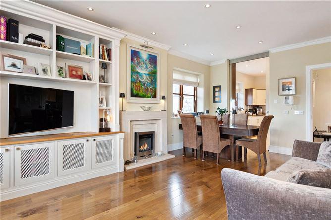 32 Cairnbrook Avenue, Glenamuck Road, Carrickmines, Dublin 18, historical listing image 4