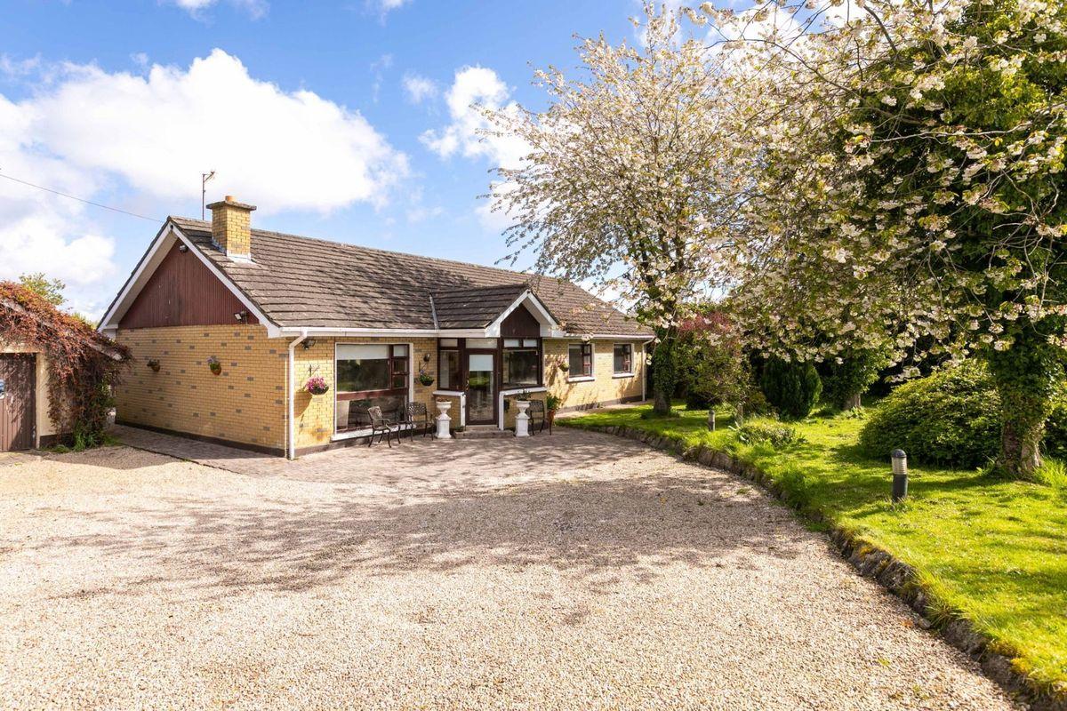 Rathleigh, Rathleigh, Newtown Lane, Mount Venus Road, Rathfarnham, Dublin 16, D16FX58, historical listing image 3