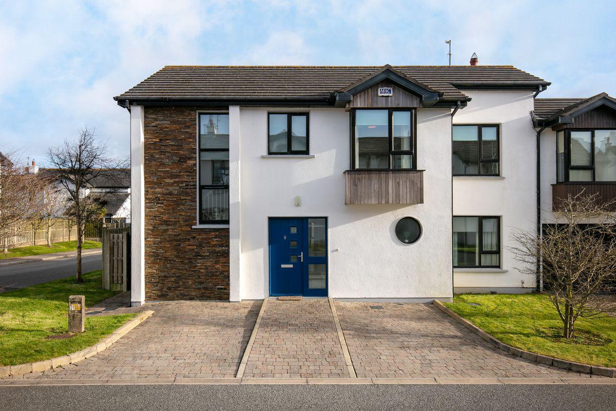 9 Clearwater Cove, Rosslare Strand, Wexford, historical listing image 1