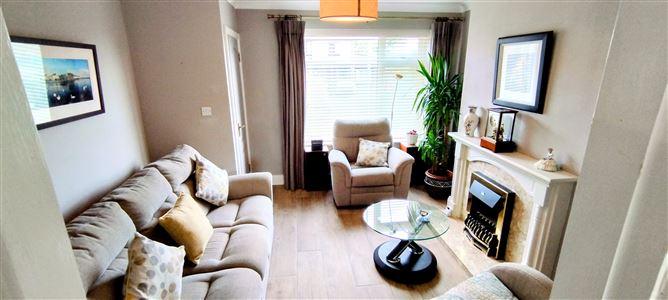 37 Manor Court, Knocknacarra, Galway City, historical listing image 4