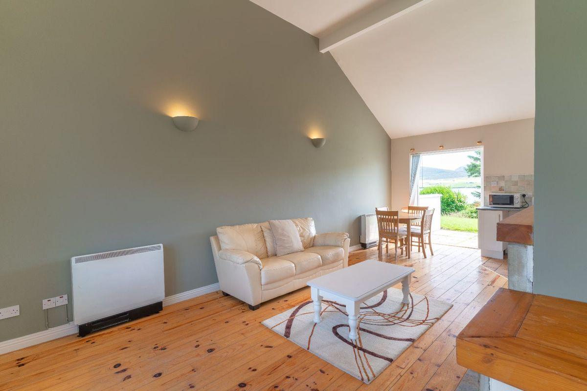19 Barr Na Farraige, Achill Sound, Westport, Co. Mayo, F28DK44, historical listing image 6