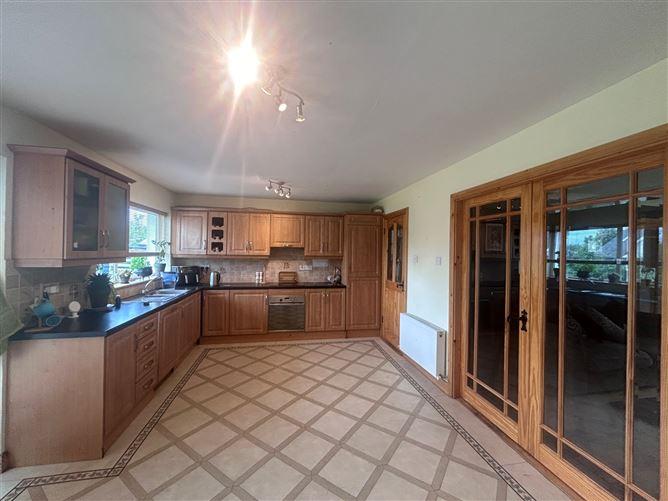 13 Lir Park, Castlepollard, Westmeath, historical listing image 5