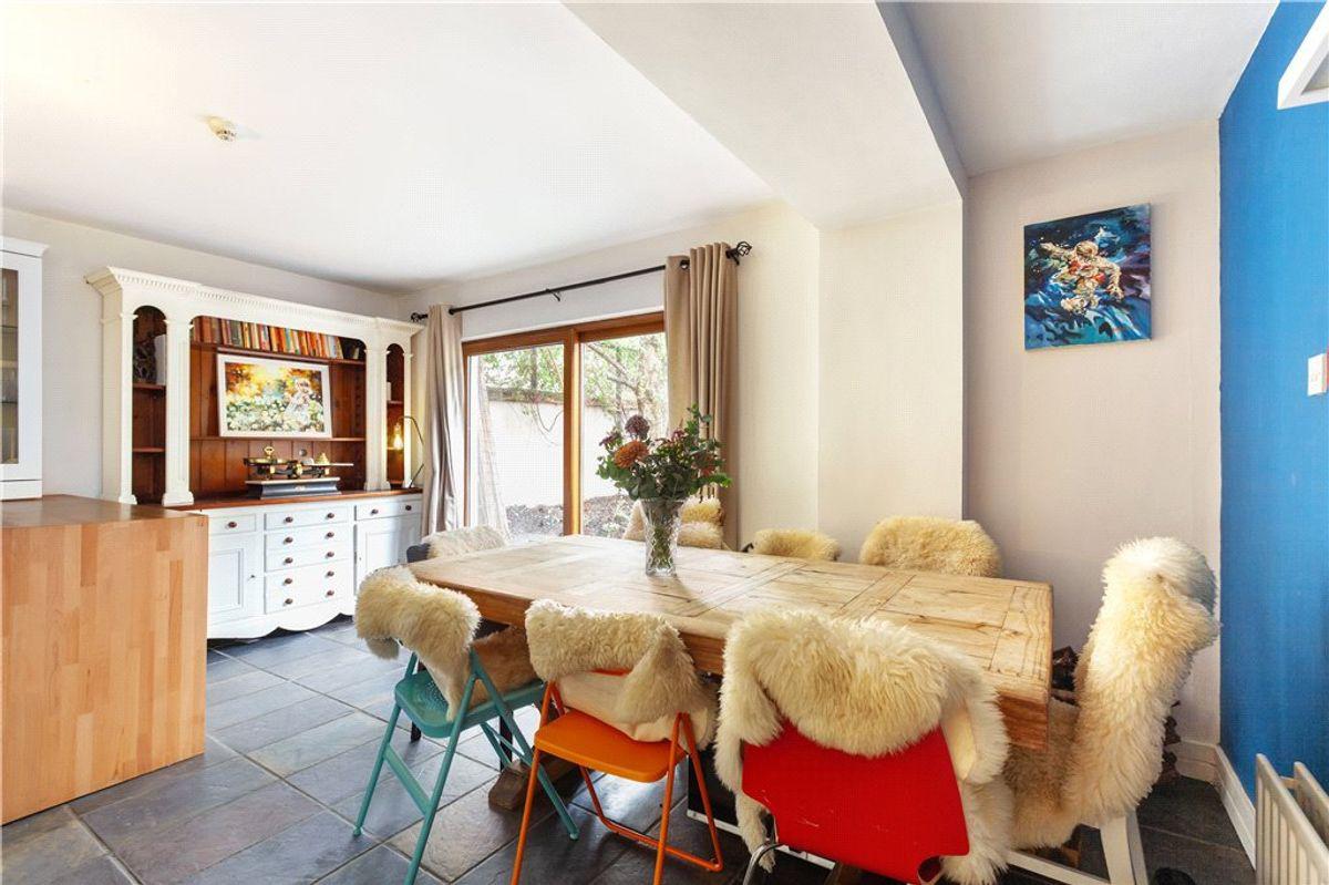 27 Hatch Place South City Centre Dublin 2, Dublin 2, historical listing image 3