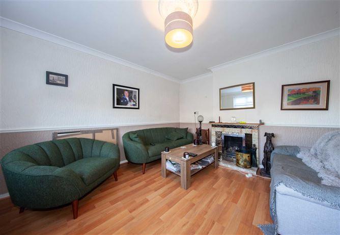 32 Cromcastle Green, Kilmore West, D05 H593, Kilmore, Dublin 5, D05H593, historical listing image 3